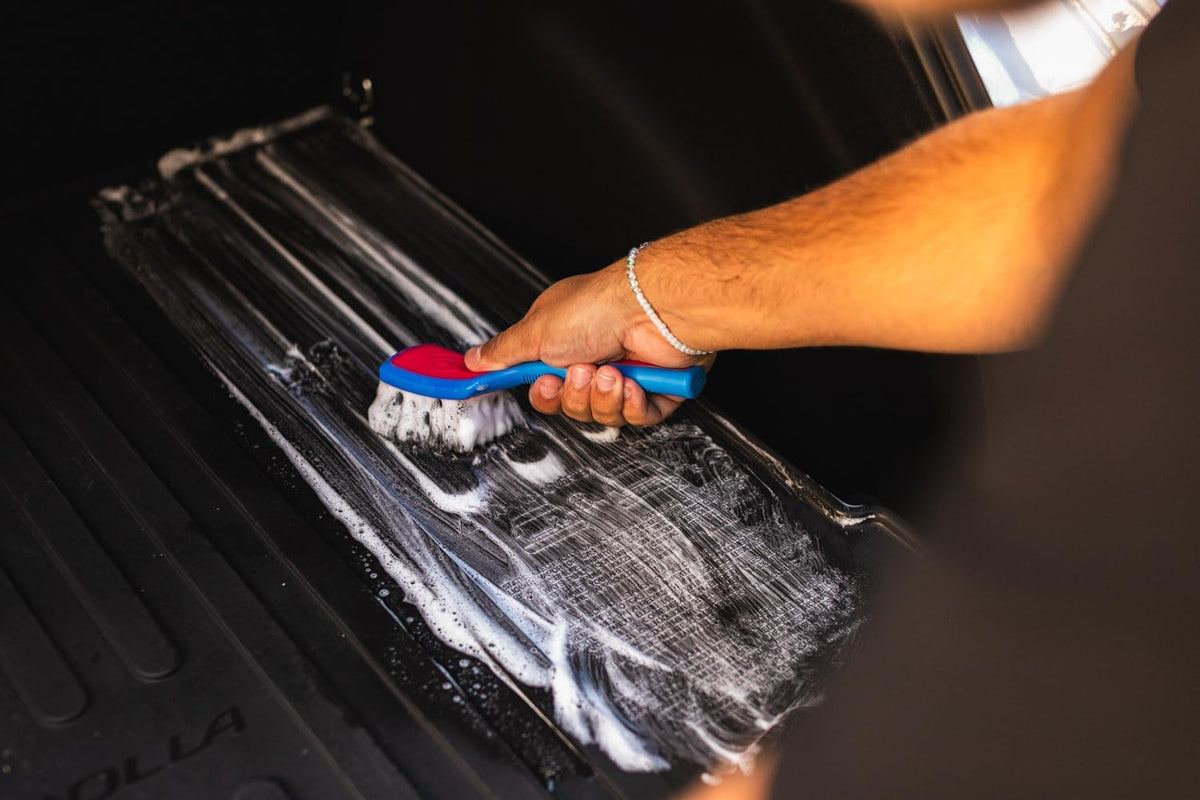 Detail Factory Octane ProGrip Interior Detailing Brush for Dashboard, Vents & Trim Cleaning – ProGrip Series